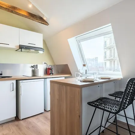 Old - Equipped And Bright ! * Lila